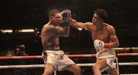 MUNGUIA REMAINS UNDEFEATED AFTER A THRILLING VICTORY OVER GABRIEL ROSADO