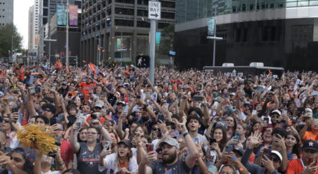 Mayor Turner thanks Houston for successful Astros parade