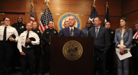 Mayor Whitmire and HPOU Announce Details of «Generational Contract» for Police Officers