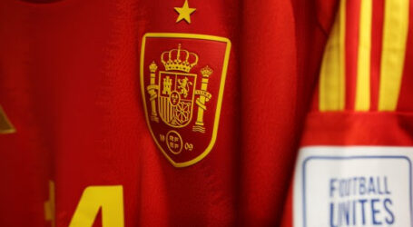 España termina 2025 en lo alto de la Clasificación Mundial Masculina FIFA/Coca-Cola del año; Jordania asciende