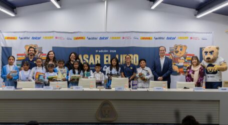 Pumas cierra con éxito otro año de “Pasar el libro”