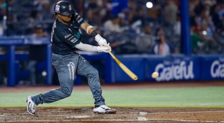 Charros deja tendidos a los Saraperos en apertura de serie